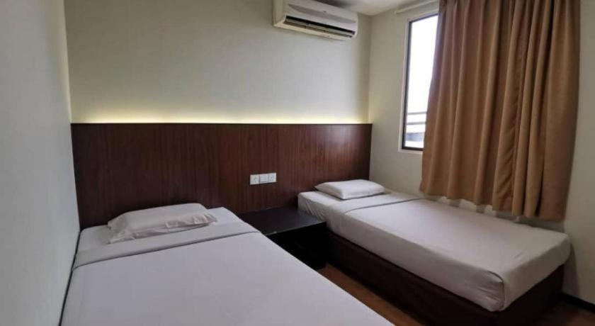 Hotel Holiday קוטה קינבלו מראה חיצוני תמונה