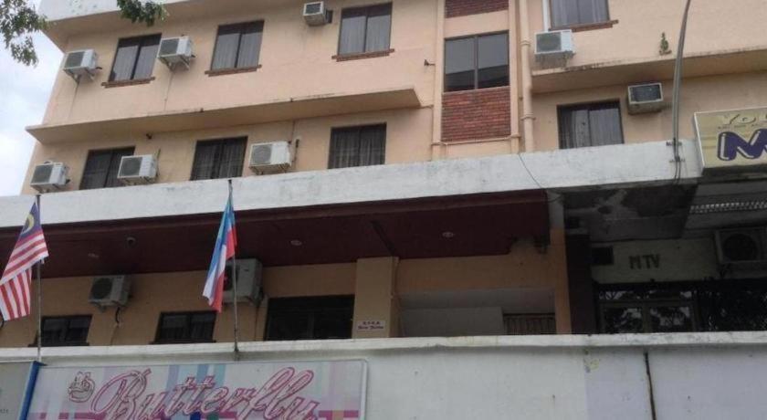 Hotel Holiday קוטה קינבלו מראה חיצוני תמונה